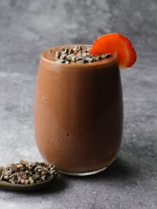 Healthy Chocolate Strawberry Smoothie
