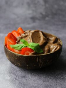 Mint Chocolate Strawberry Smoothie Bowl