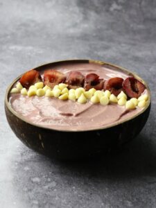 White Chocolate Cherry Smoothie Bowl