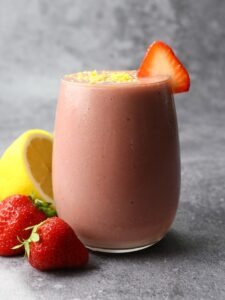Healthy Strawberry Lemonade Smoothie